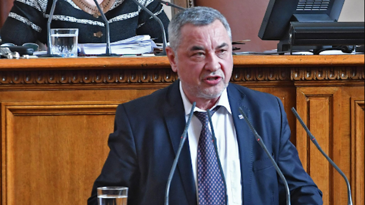 Валери Симеонов: Чавушоглу внушава, че НС пише закони под диктата на чужда държава