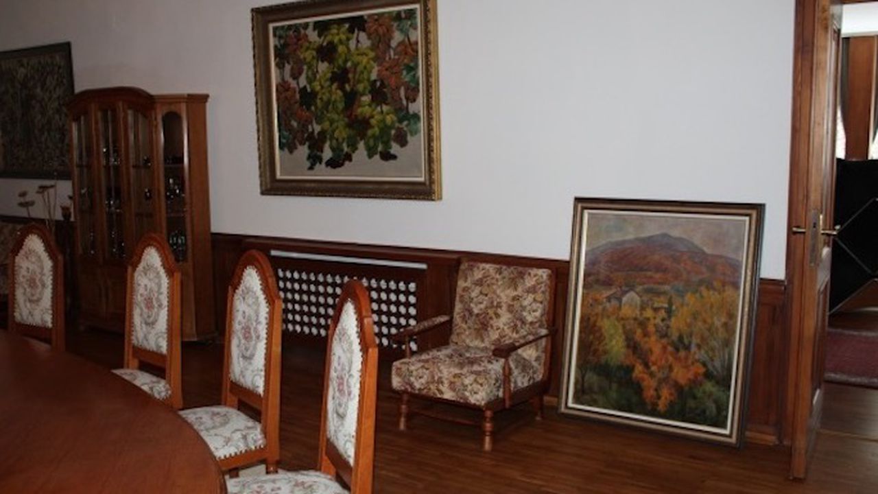 От Националната художествена галерия: Божков не е искал оценка на предметите си