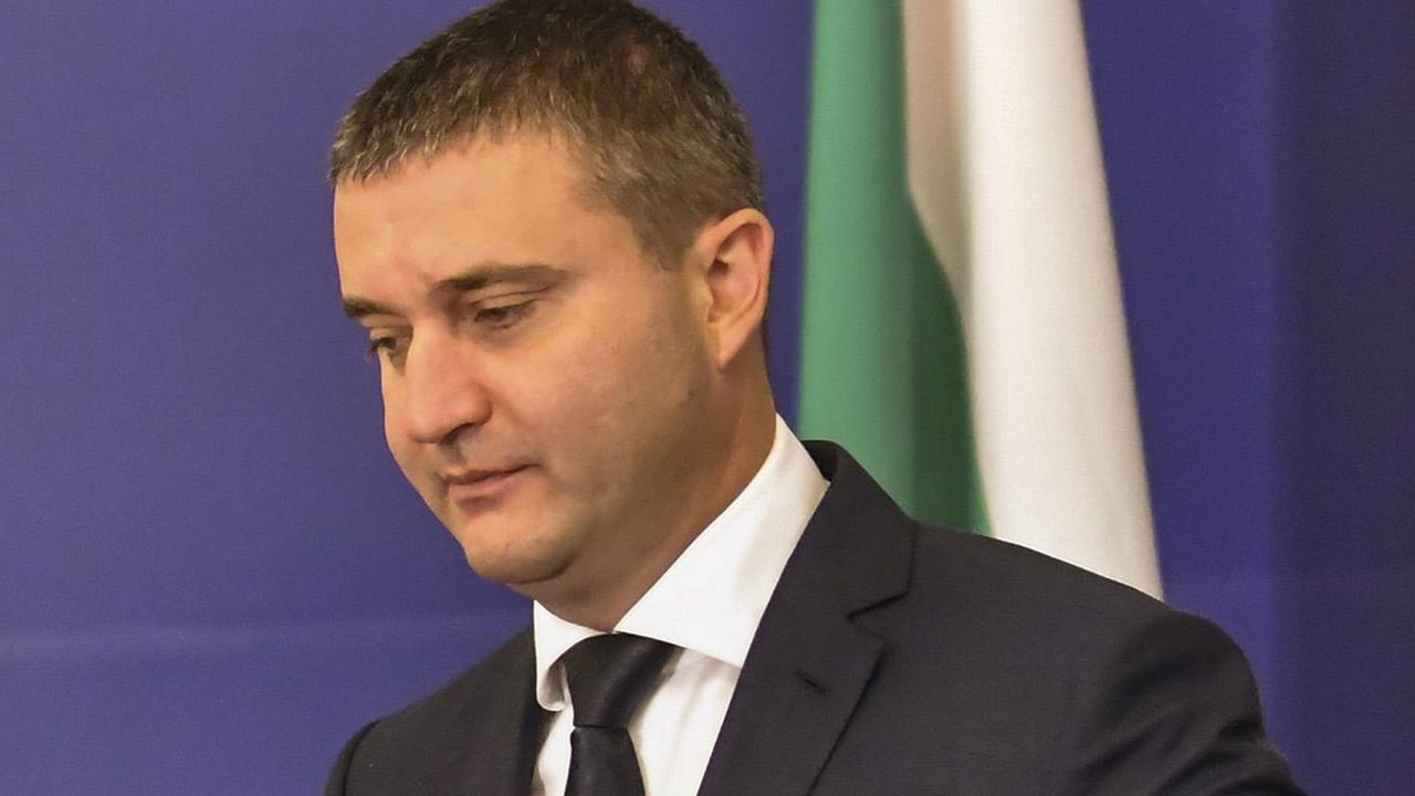 Горанов и Сачева ще участват във форум за ограничаване на недекларираната заетост