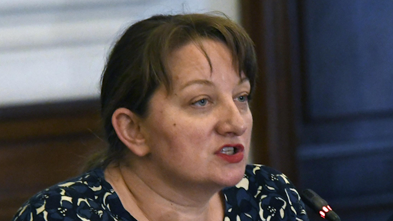 Деница Сачева: Работодателите също ще платят цената на кризата, не само работниците