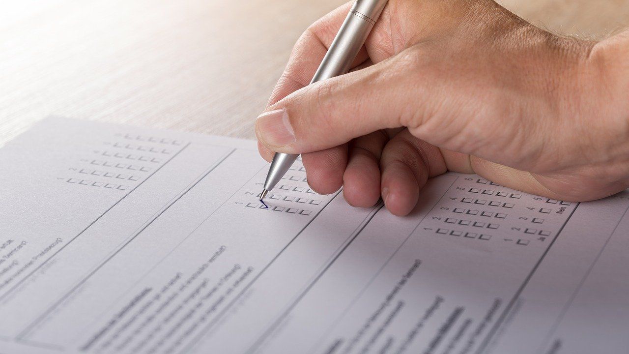 В разгара на пандемията в Южна Корея започна гласуването на парламентарните избори