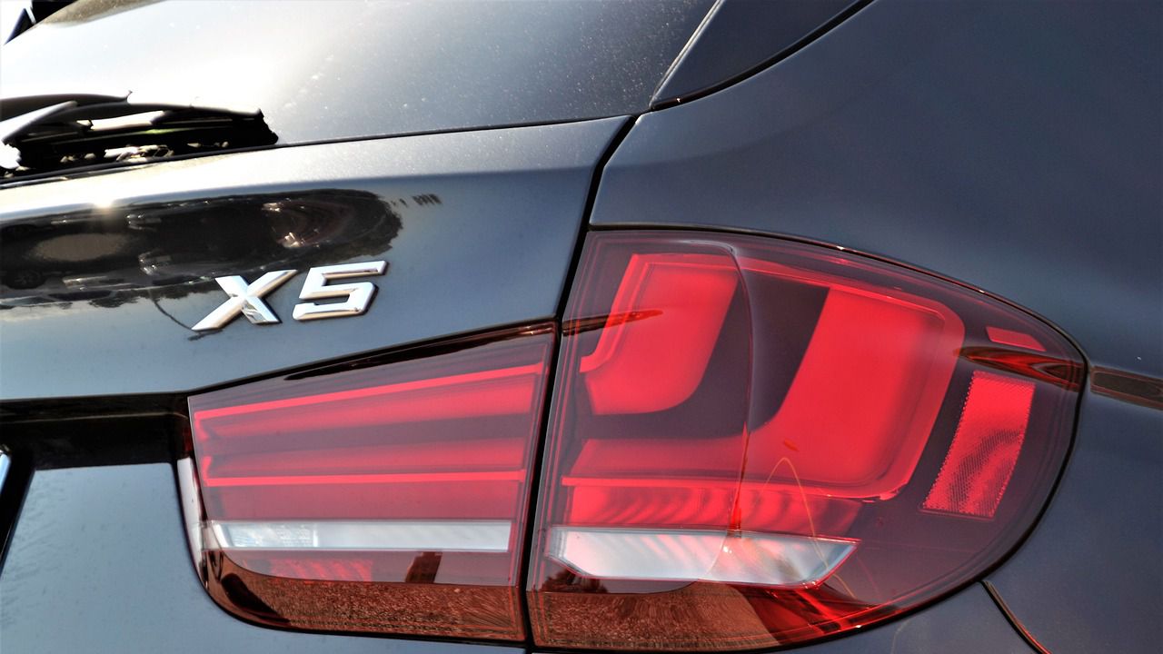 Спипаха дрогирана млада жена без книжка да шофира луксозна кола