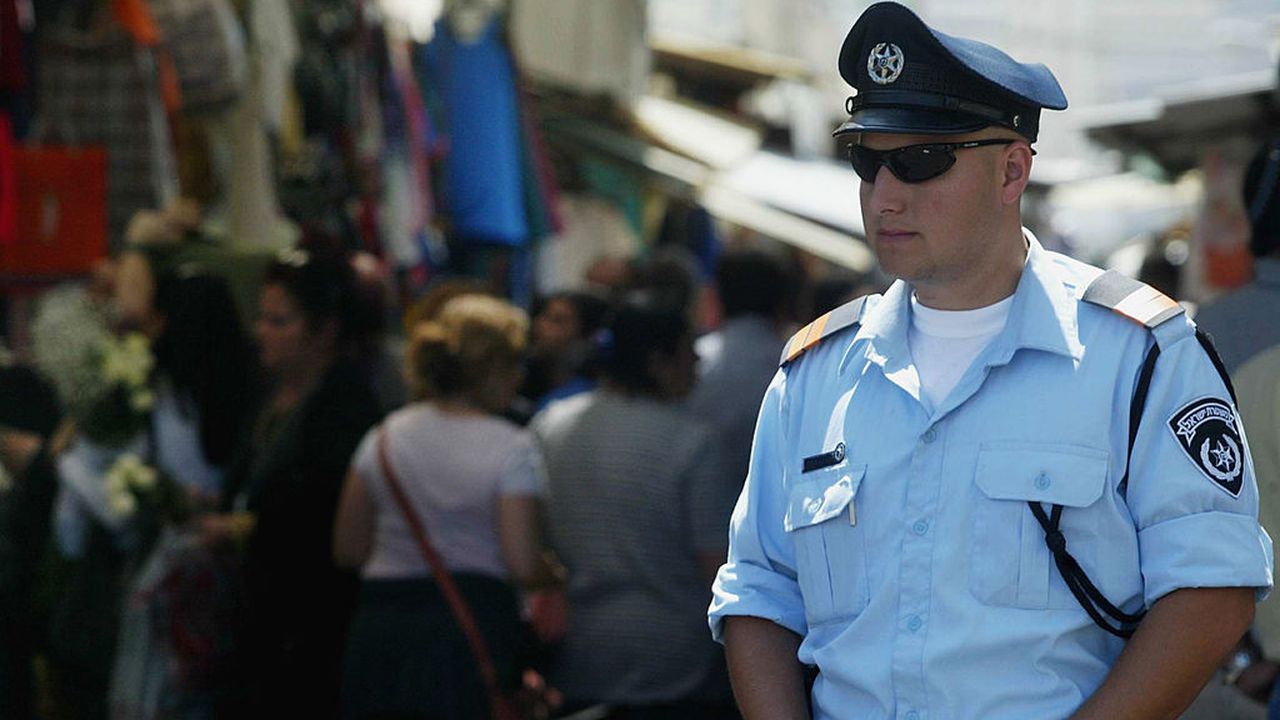 Китайският посланик в Израел  е намерен мъртъв в дома си