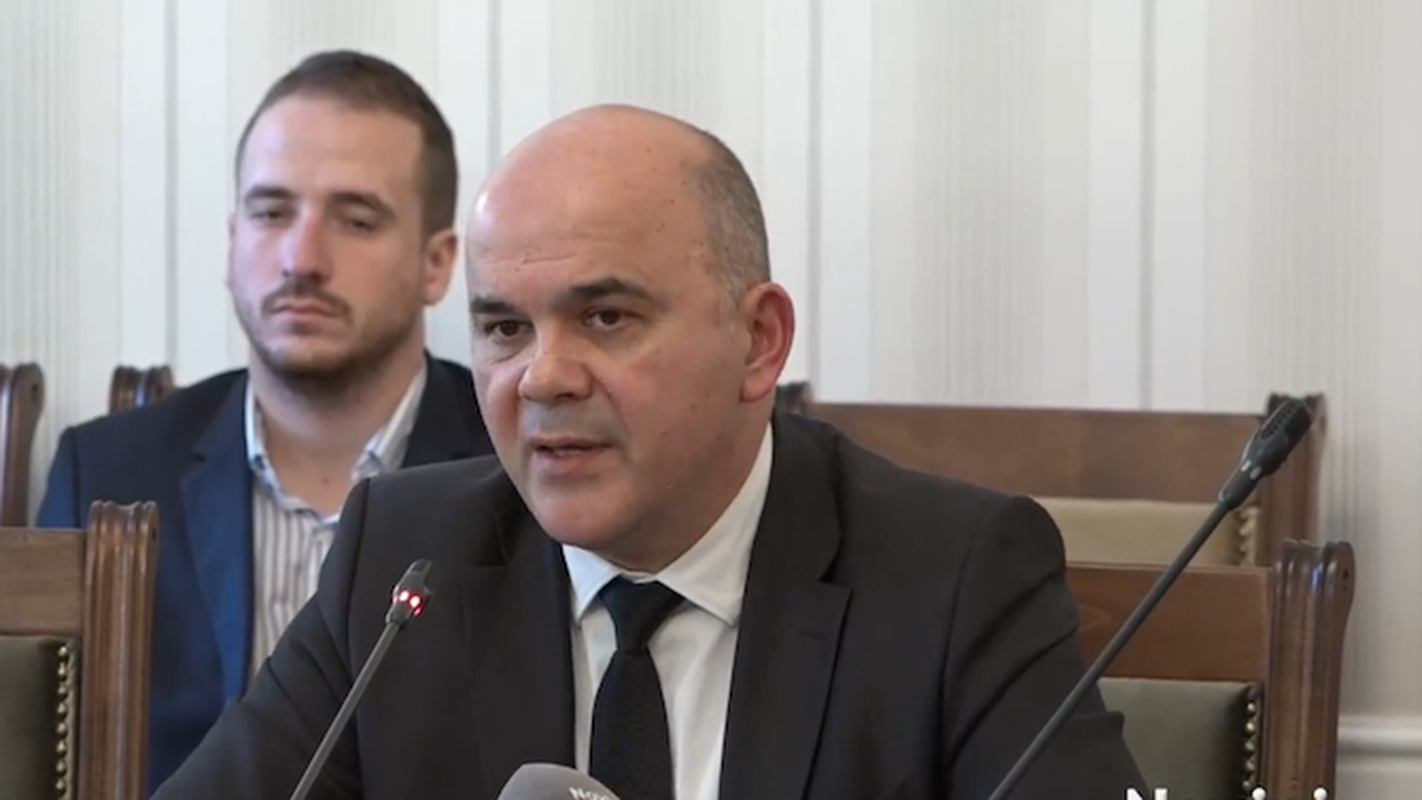 Бисер Петков: Ще работим за увеличаване на заплатите в Агенцията за социално подпомагане