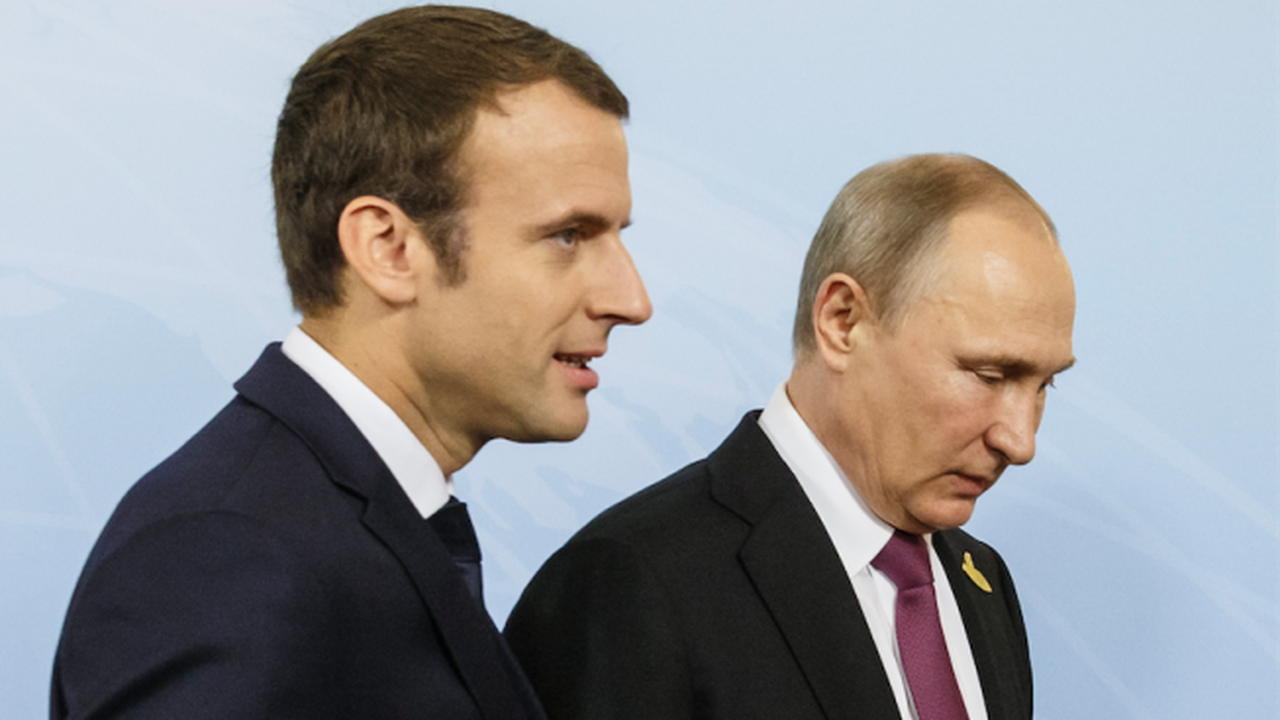 В телефонен разговор Путин и Макрон са обсъдили резултатите от срещата на високо равнище Русия-Африка