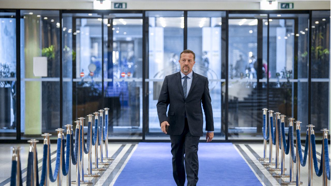 Евродепутат от БСП иска Брюксел да ни провери заради горенето на отпадъци