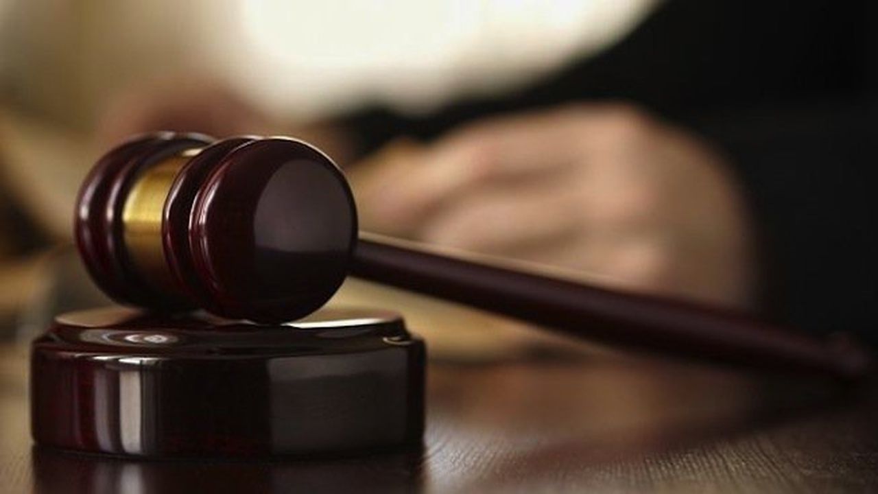 Предадоха на съд частен съдебен изпълнител, обвинен в престъпление по служба