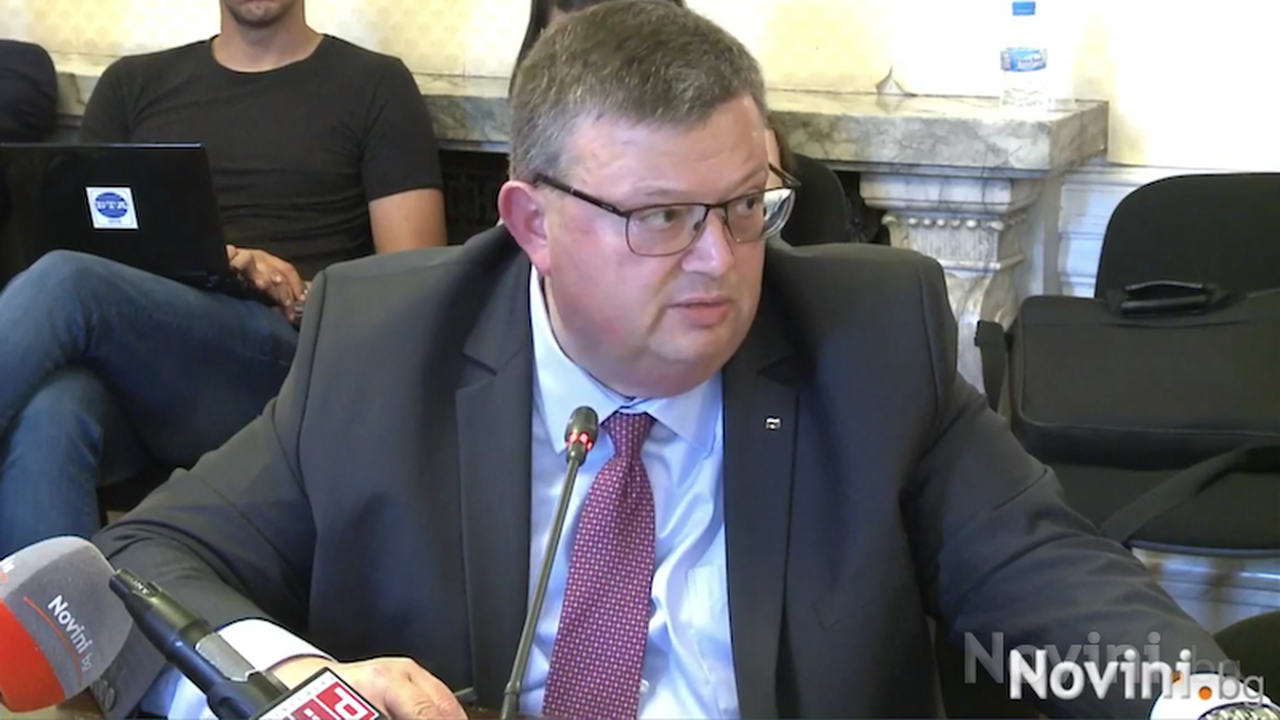 Цацаров: Да затворим вратата към Европа "гражданство срещу инвестиции"