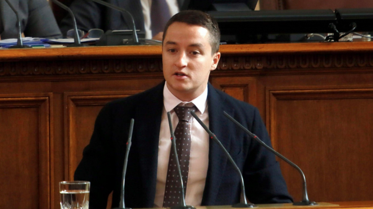 Божанков: Властта казва, че поема морална отговорност, но само замазва очите на хората