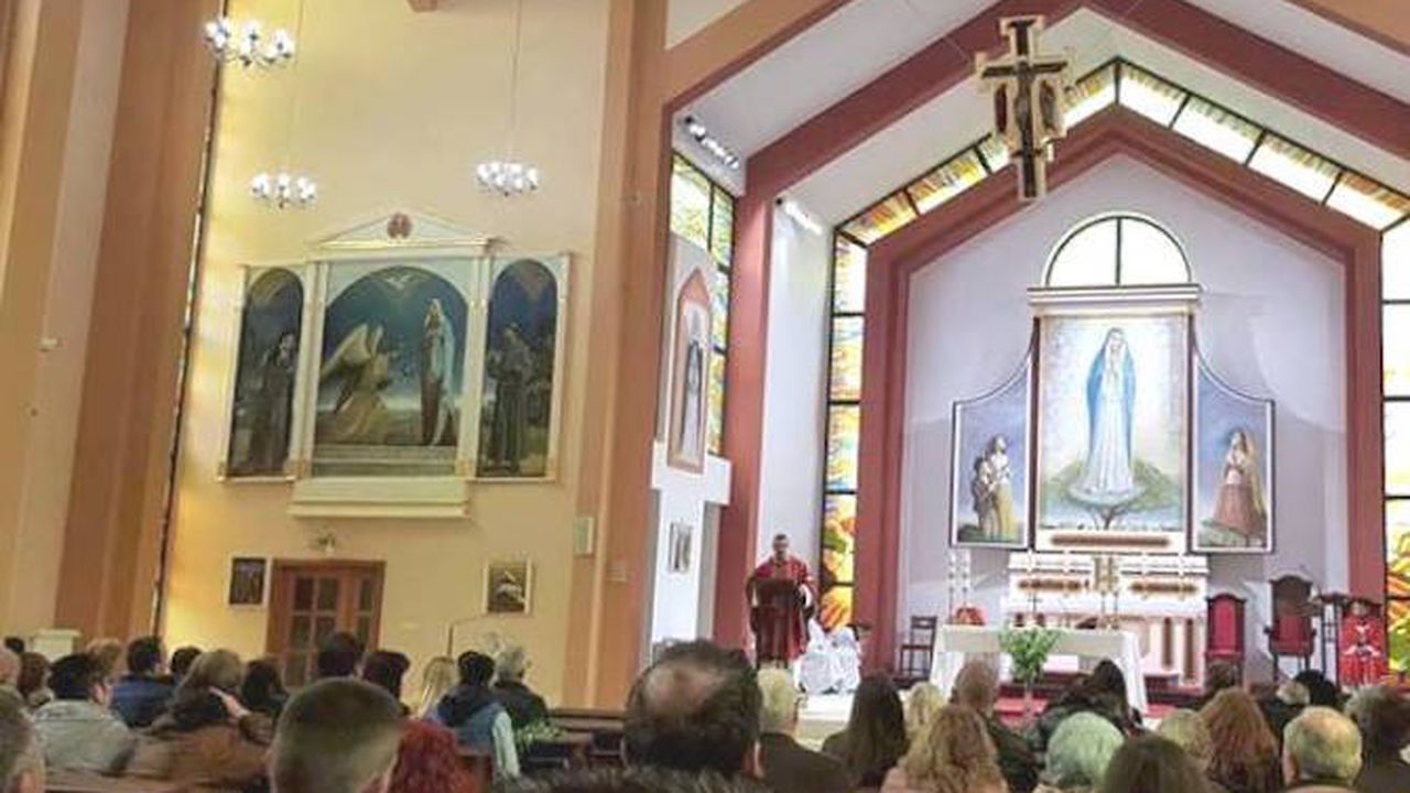 Преместват скулптурата "Дева Мария от Фатима" в Плевен пред католическата църква