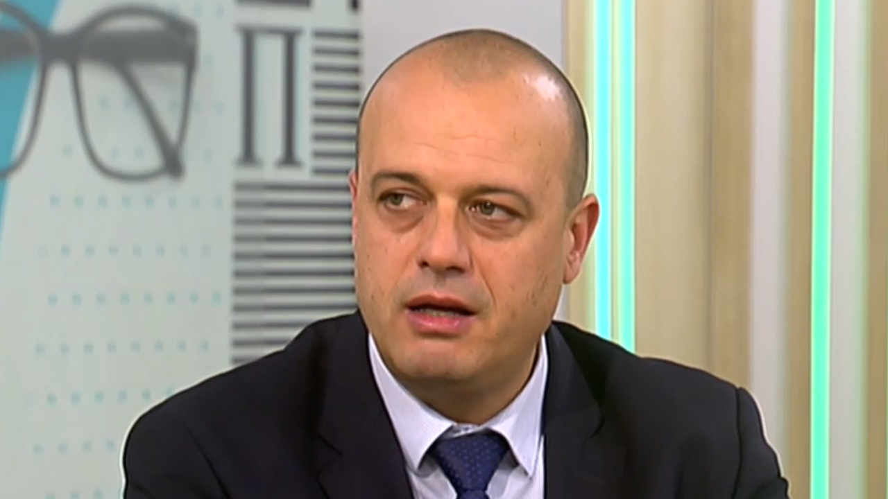 Христо Проданов: Корнелия Нинова няма алтернатива като лидер на партията