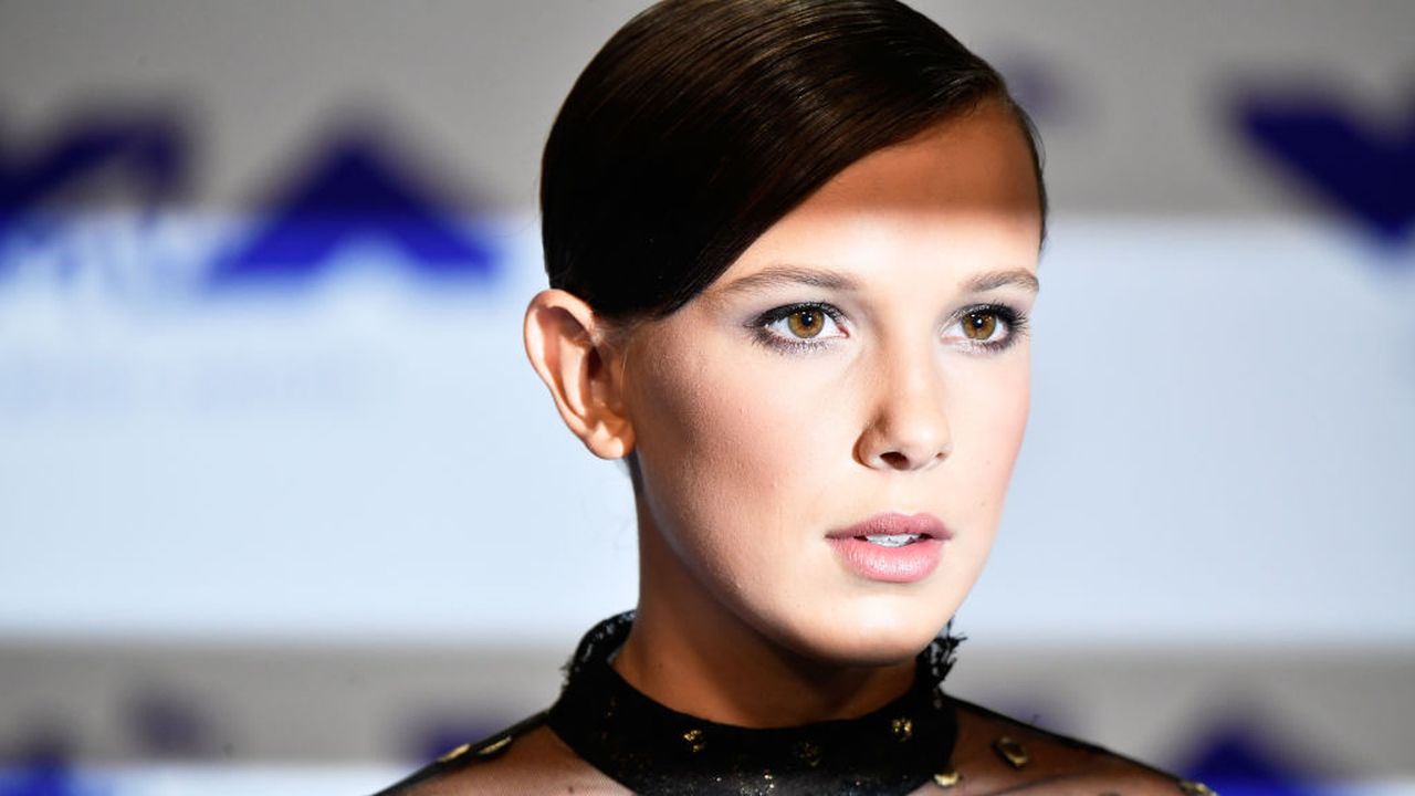 Актрисата Мили Боби Браун дари 15 000 лири за подпомагане на медици