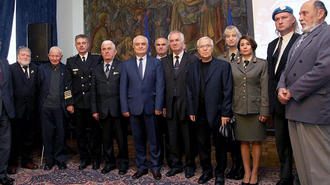 Ръководството на Министерството на отбраната проведе среща с представители на военно-патриотичните съюзи, сдружения и организации