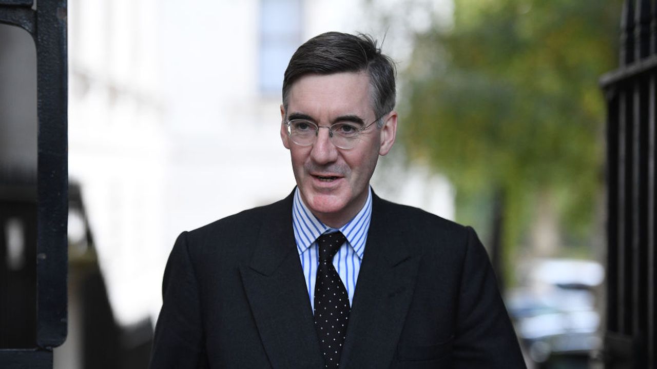 Британските депутати ще дебатират и гласуват в понеделник дали да одобрят сделката за Брекзит