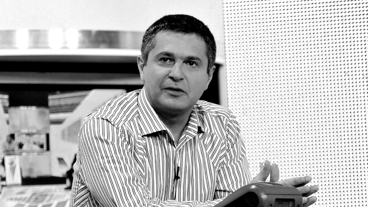 Георги Лозанов: Милене, дръж се на сърфа по вертикалата!