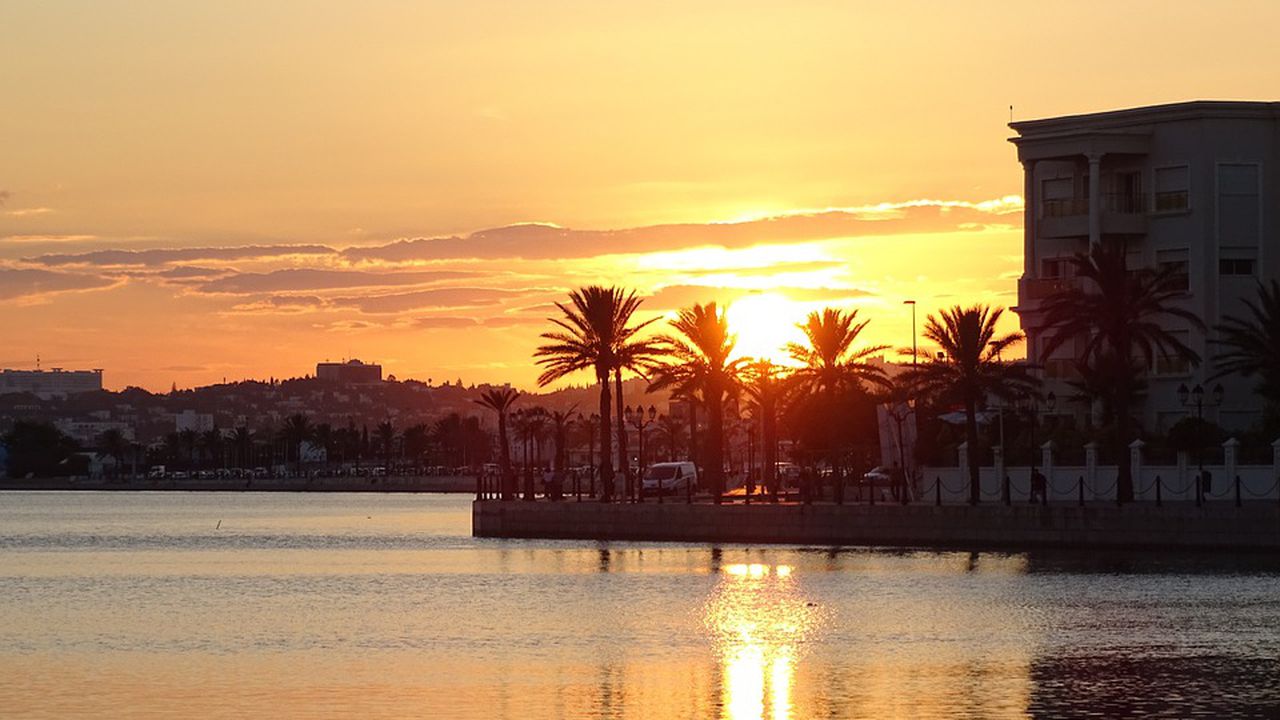 Британски туристи са заложници в хотел в Тунис заради неплатени сметки