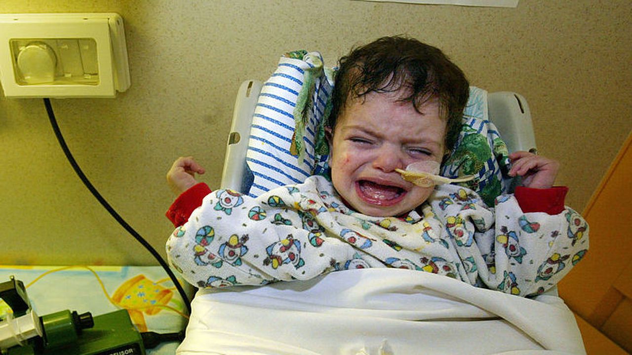 Спасиха дете-маугли от апартамент на ужасите в Москва