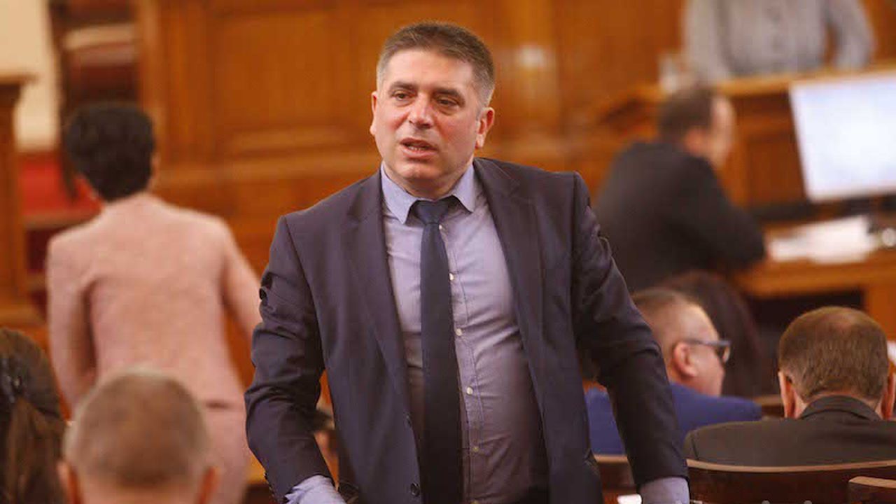 Данаил Кирилов: Трябва идентичност в режима на търсене на отговорност от "тримата големи"