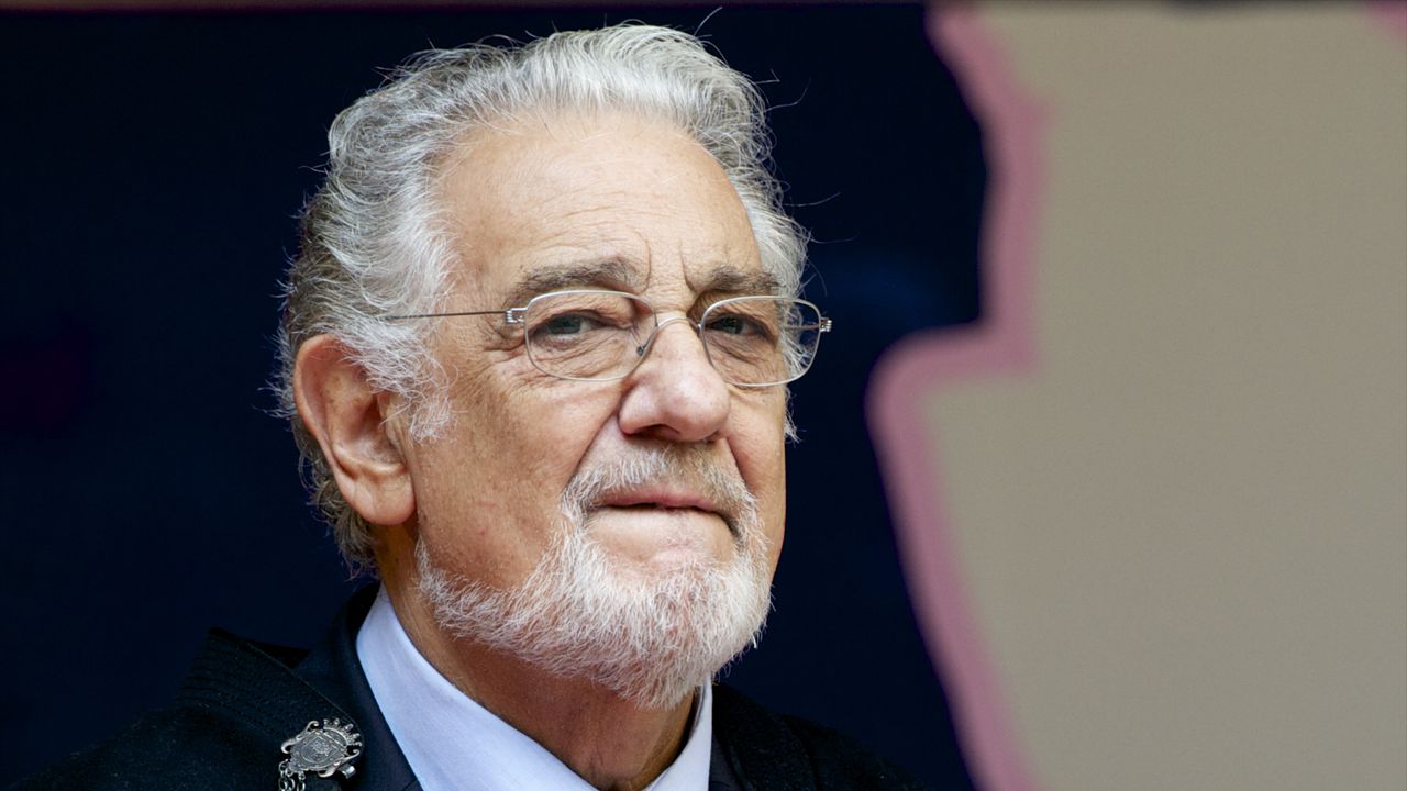 Пласидо Доминго успокои почитателите си, че е добре