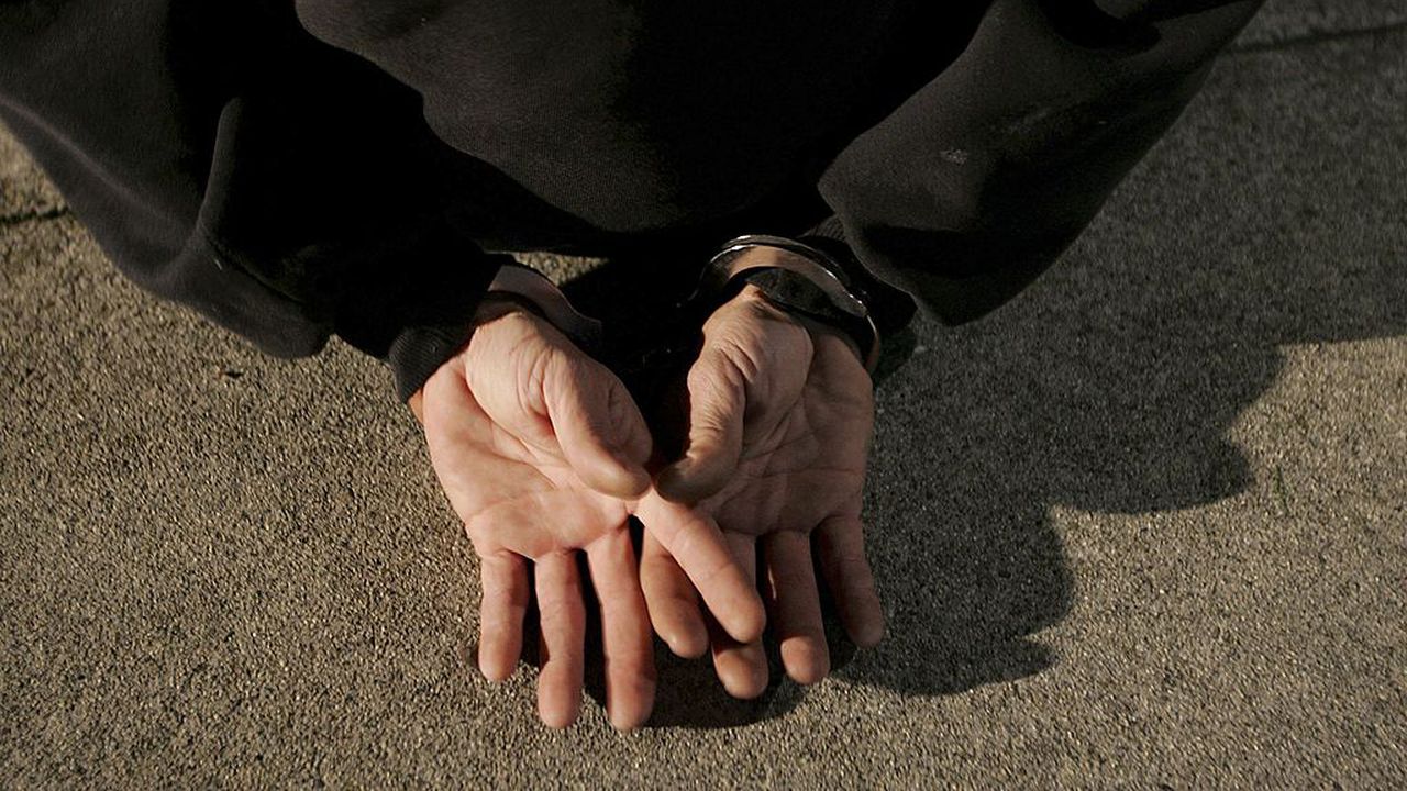 Окошариха двама за наркотици