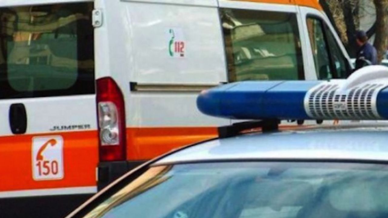 Откриха тялото на 57-годишен мъж в изгорял лек автомобил край Враца