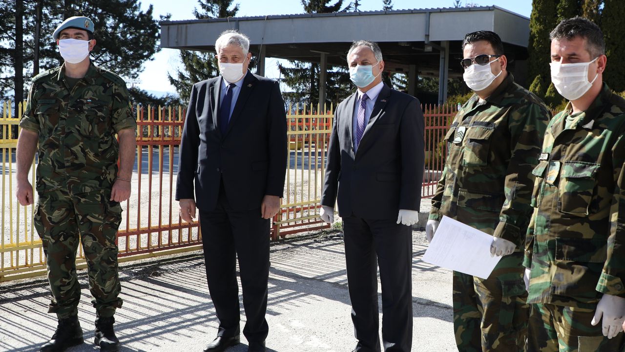 България дари предпазни облекла и маски за армията на Северна Македония