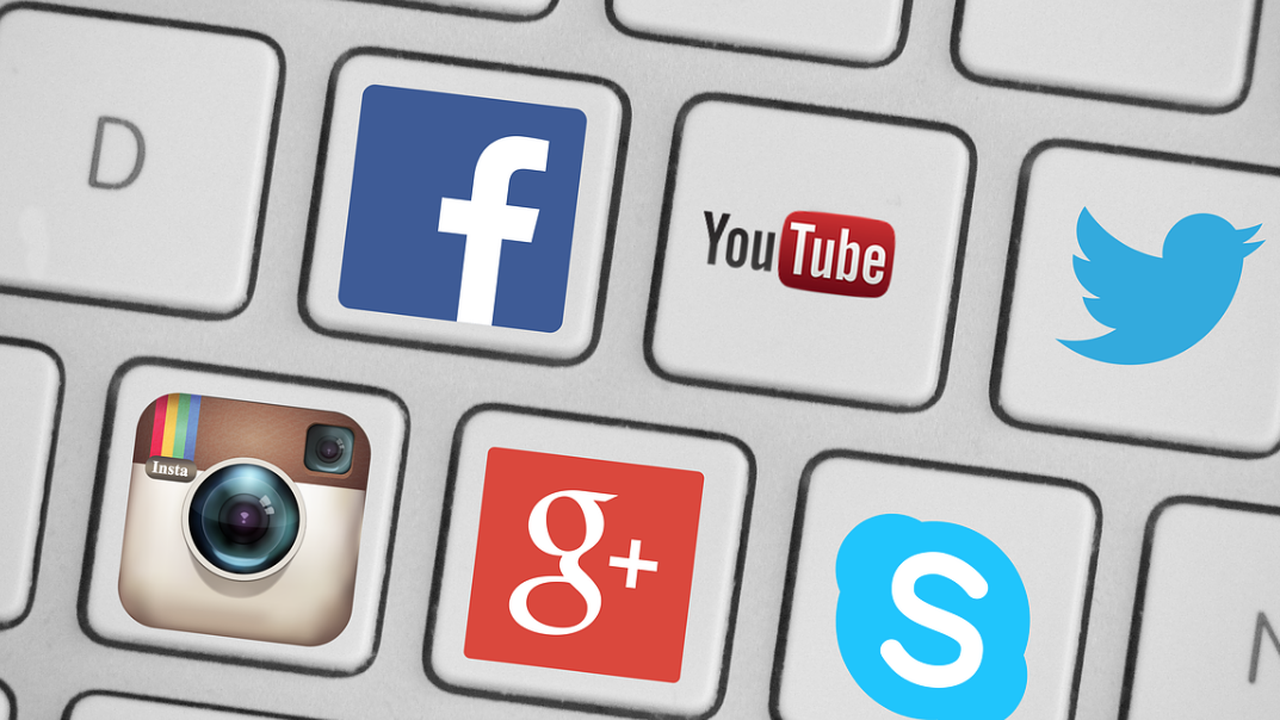 Великобритания ще контролира Google и Facebook
