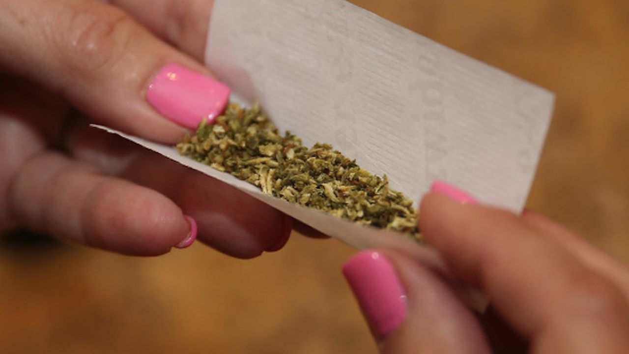 Губернаторът на Ню Йорк предлага легализация на марихуаната