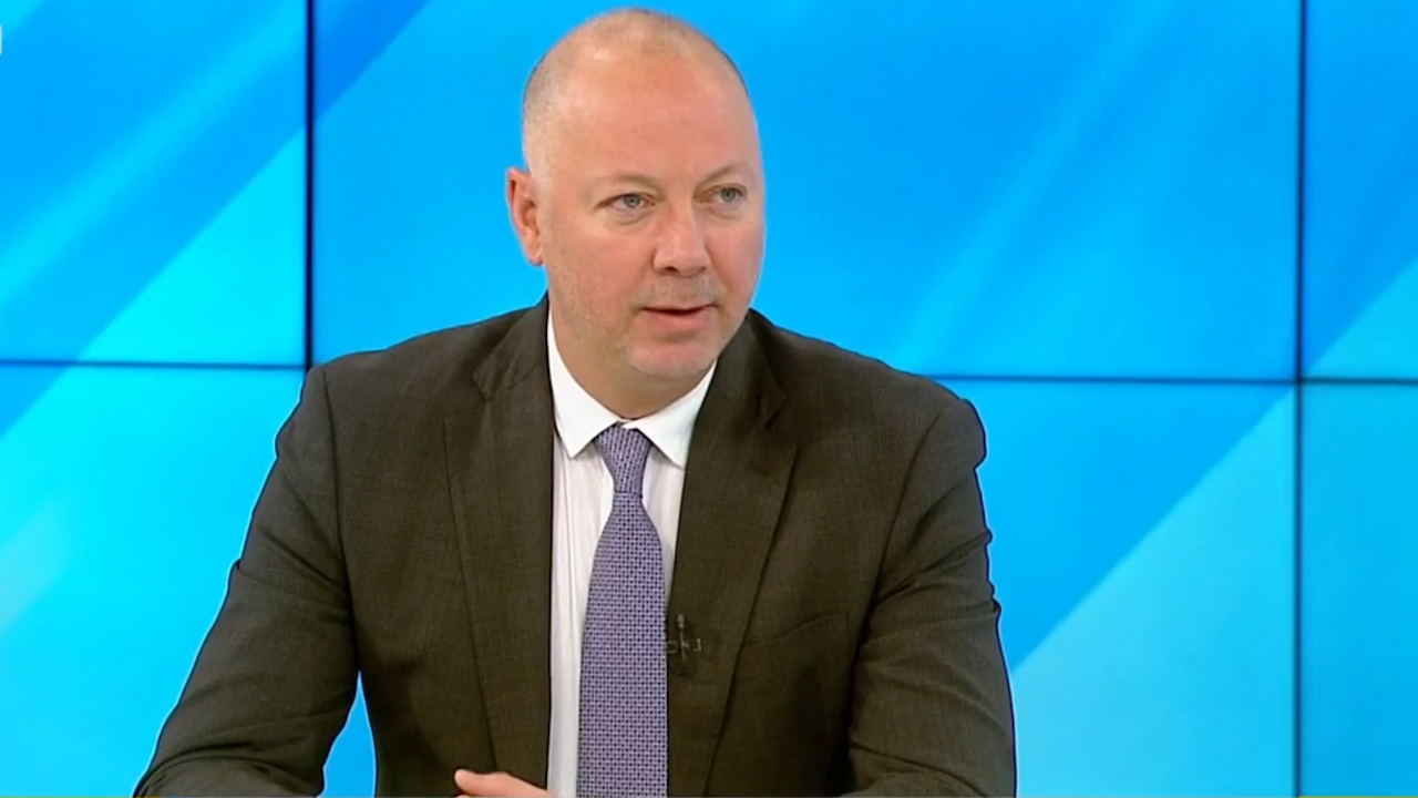 Росен Желязков: Електронни системи ще оценяват водача по време на шофьорския изпит