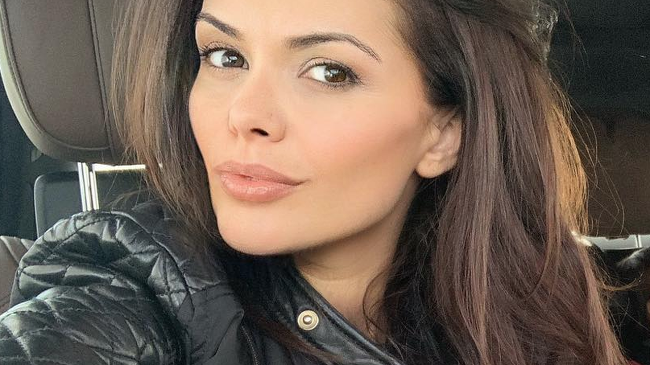 Преслава скочи в кошарката на малката Паола