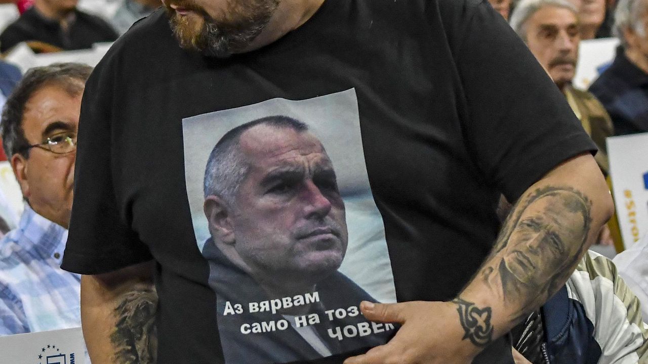 Пловдивчанин с татуировка на Борисов стана хит в Арена Армеец
