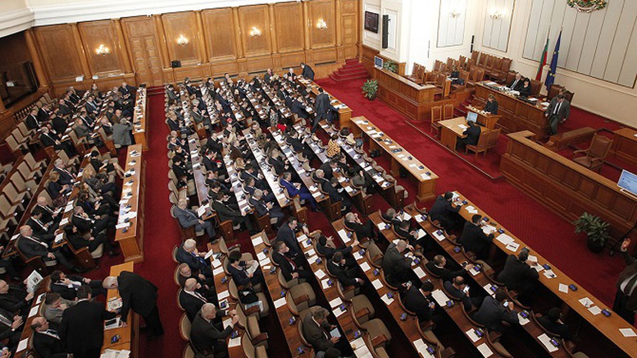 Откриват новата сесия на Народното събрание