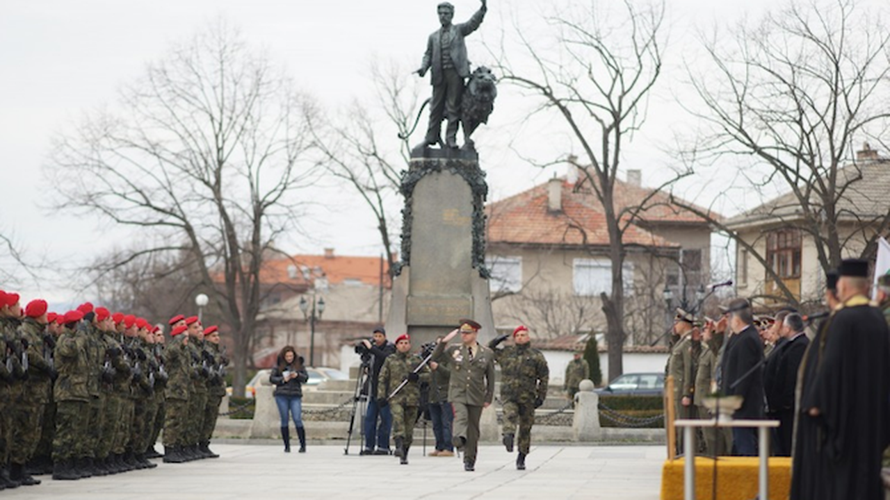 24 новоназначени военнослужещи положиха клетва в Карлово