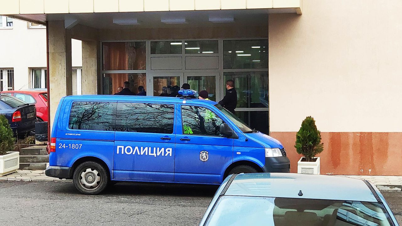 Мъж се самоуби в сградата на ДАНС
