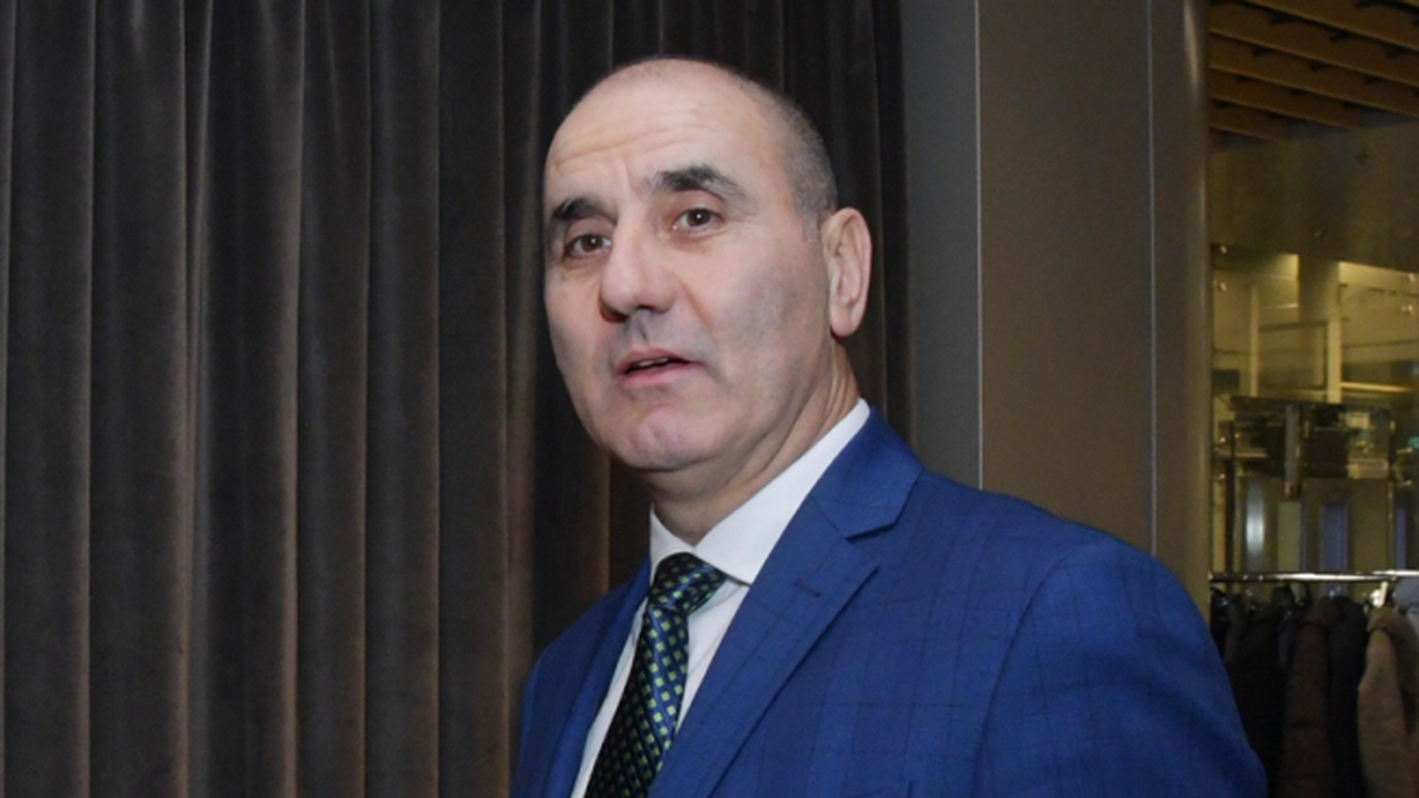 Цветанов: Пожелавам на всички празнуващи да бъдат здрави и да носят с гордост името на своя светец
