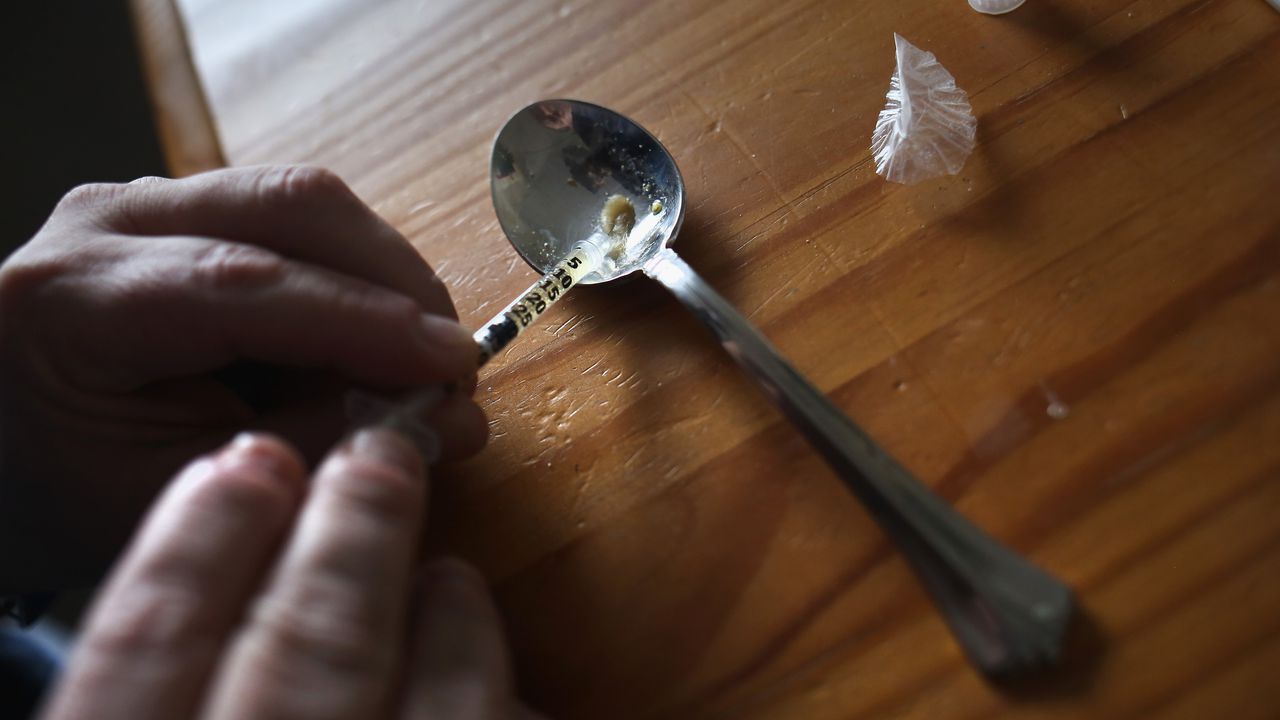 Закопчаха британка с дрога в Несебър