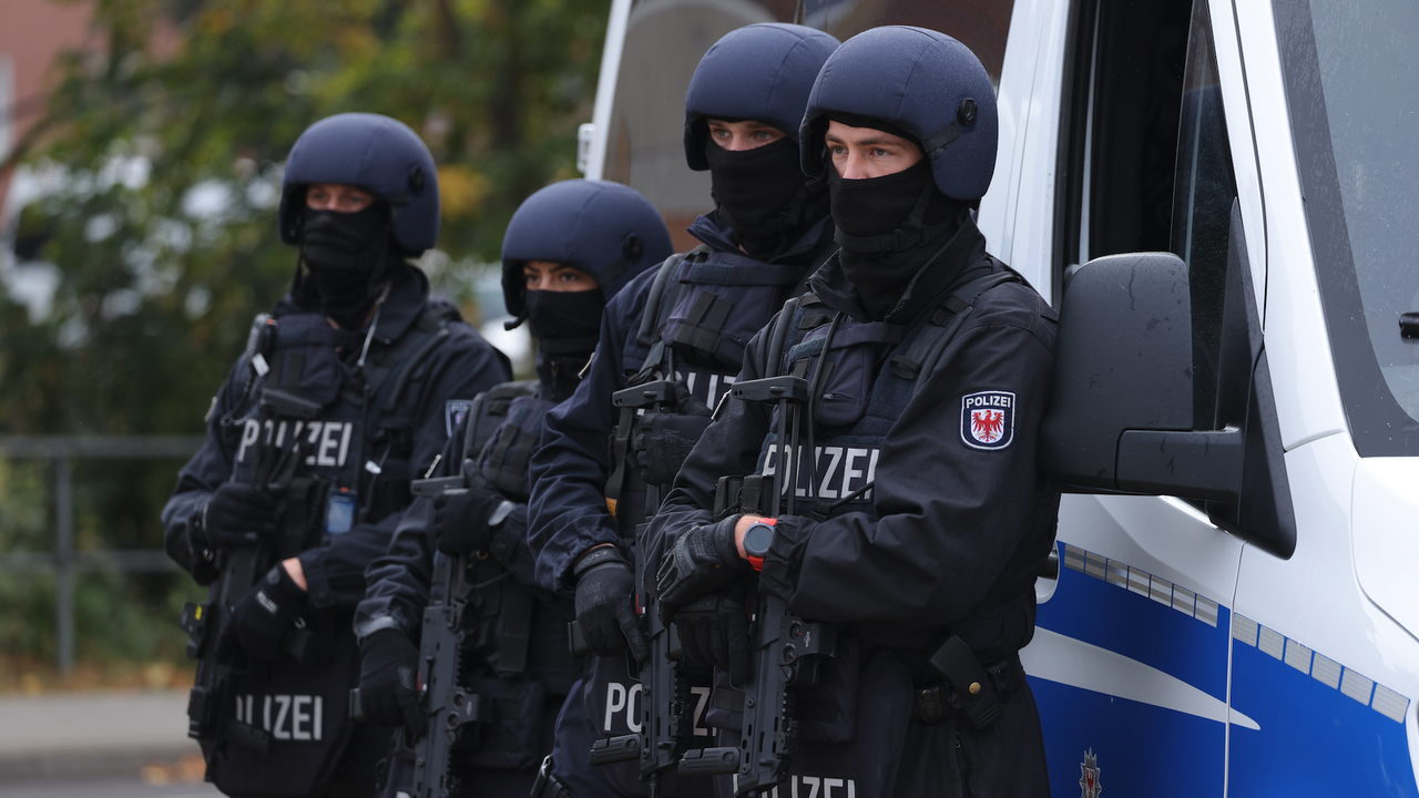 Предотвратиха предполагаем заговор за терористична атака в Германия