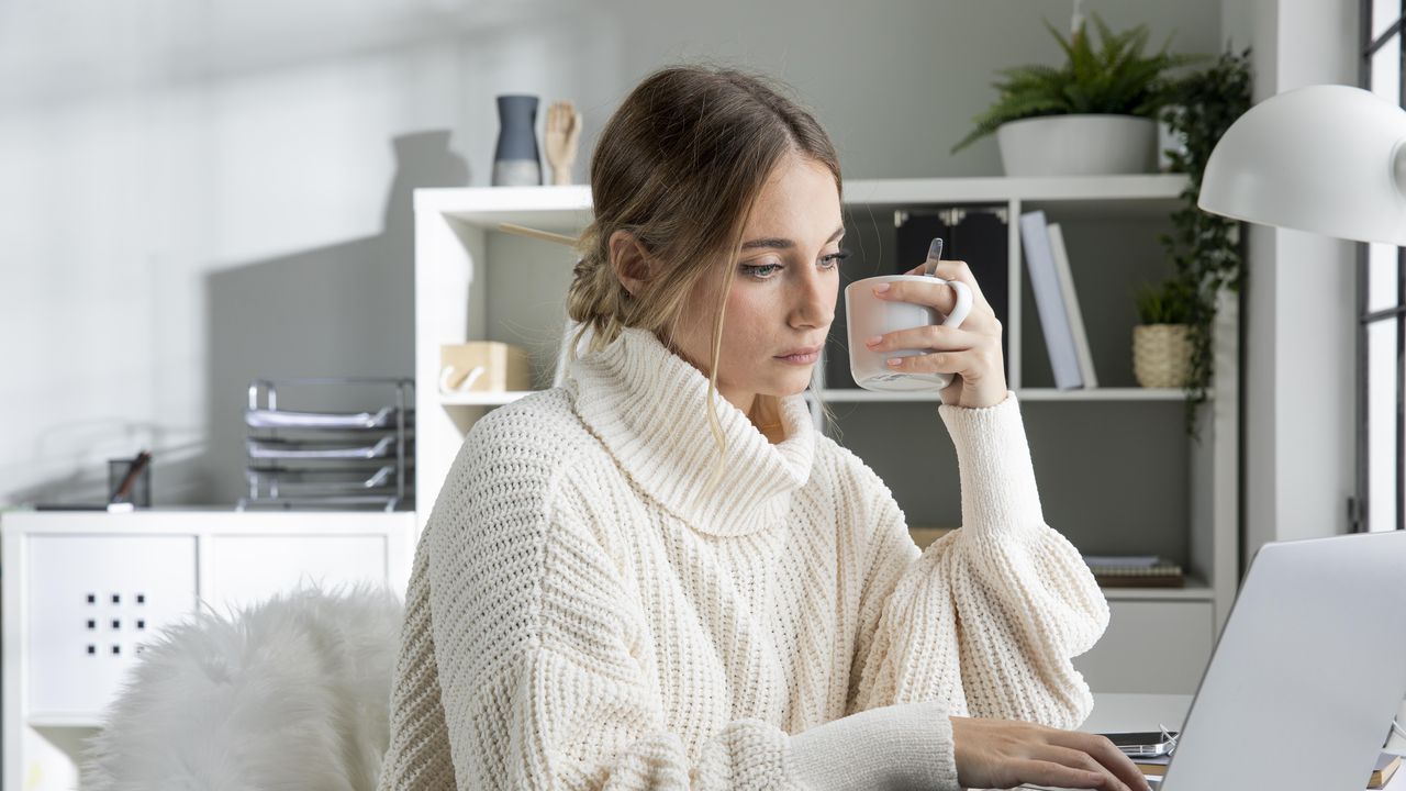 Хората, които редовно работят от вкъщи, са шест пъти по-склонни