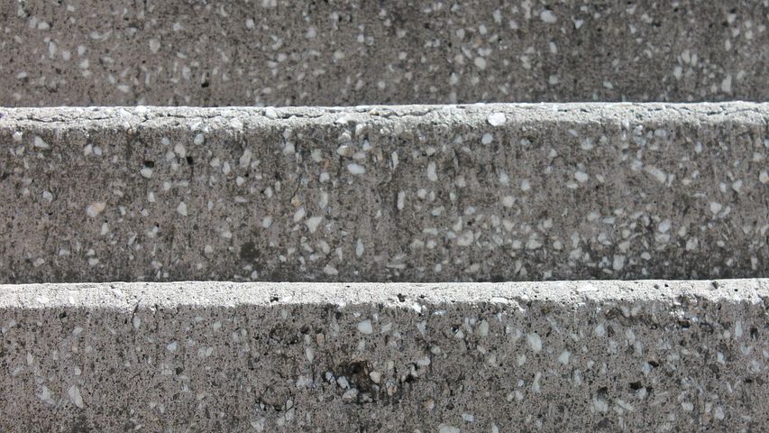 Около 15.25 часа вчера в РУ-Костинброд постъпил сигнал, че при