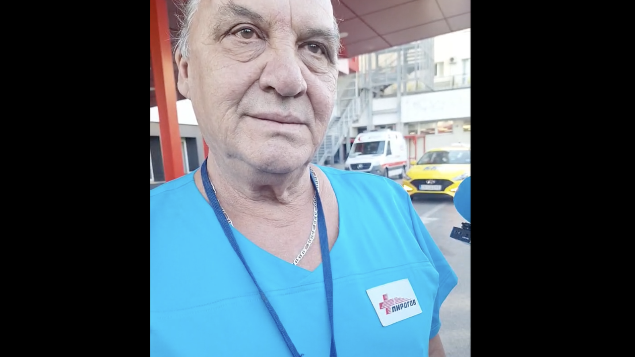 Лекарите от Пирогов продължават борбата за живота на 4-годишното дете,