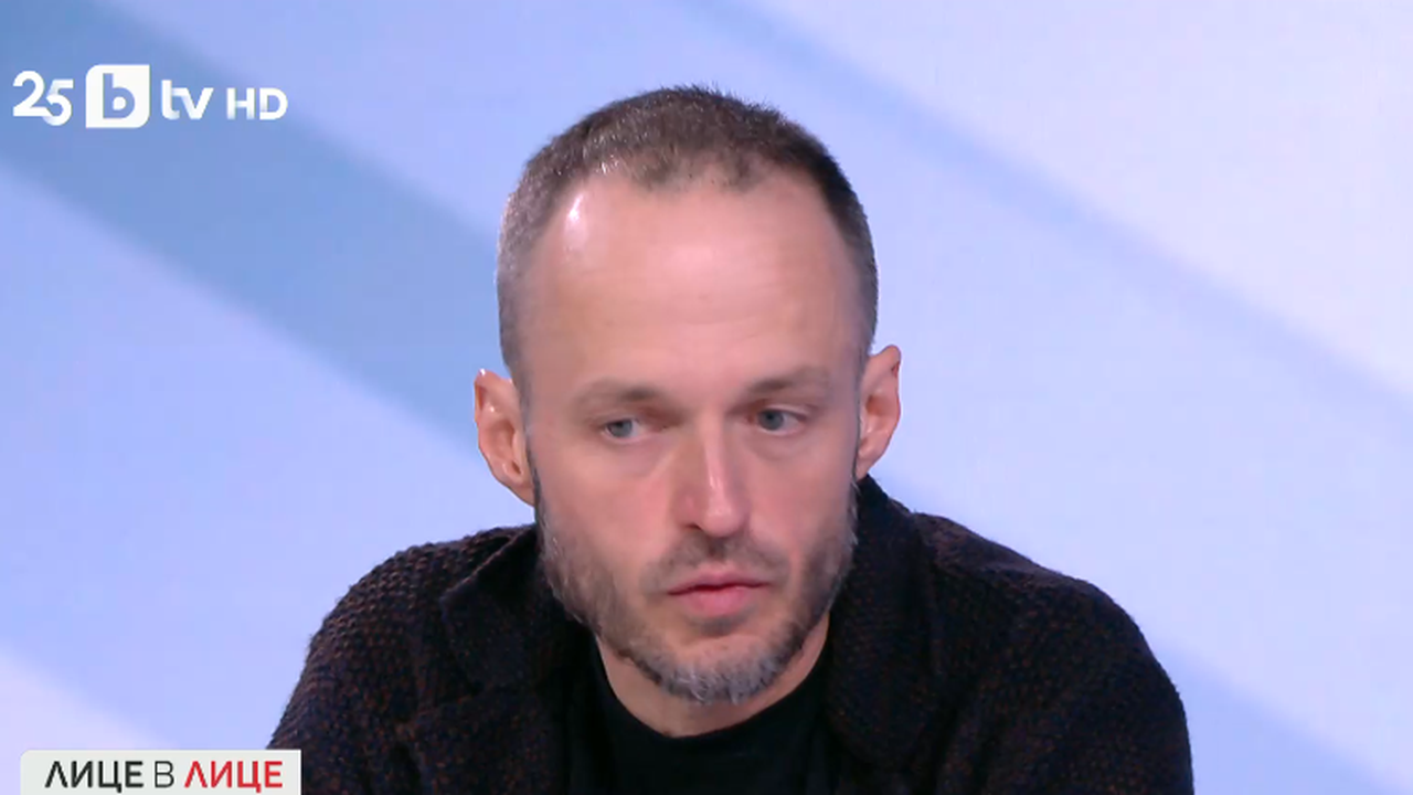 Парламентът не работи, но демокрацията е процедура и има определен