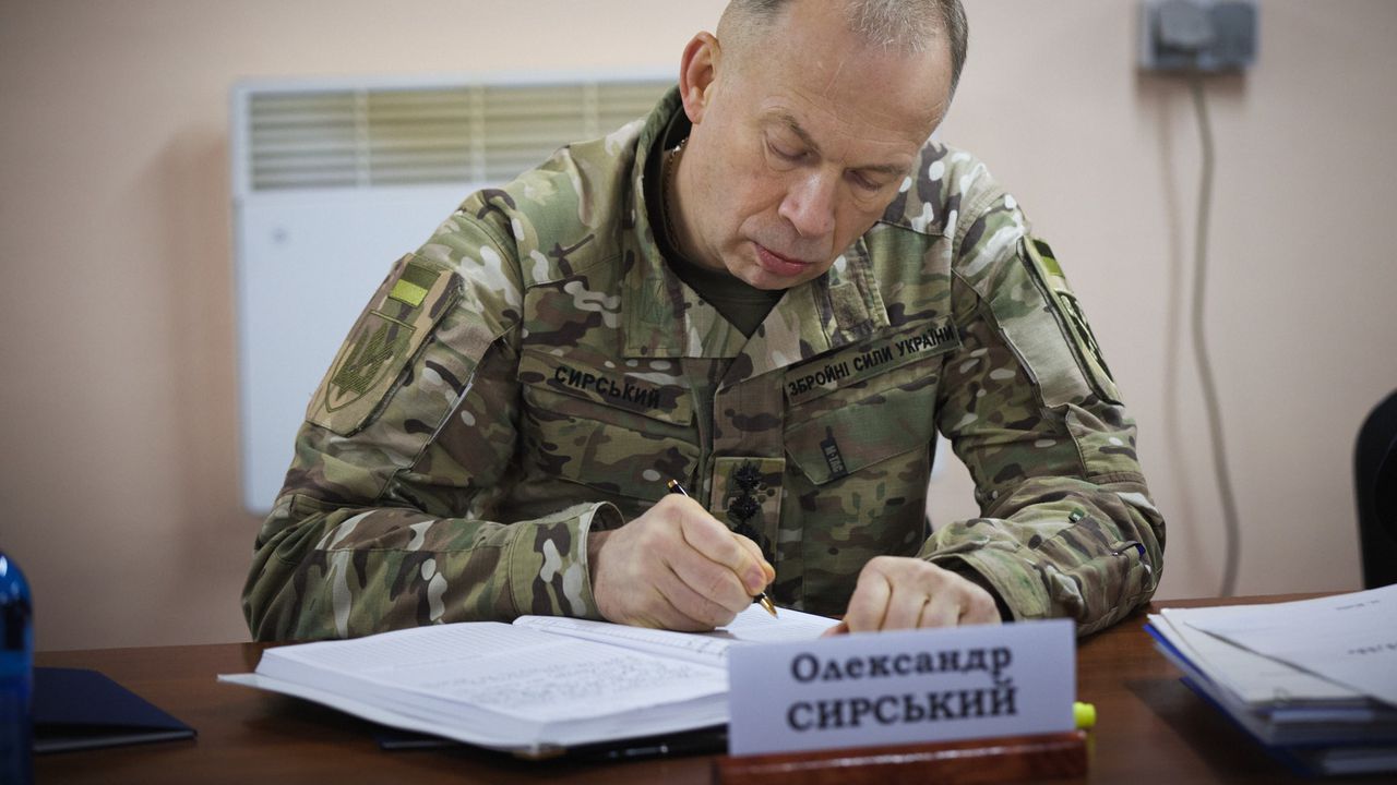 По думите на главнокомандващия, той е провел месечна работна среща