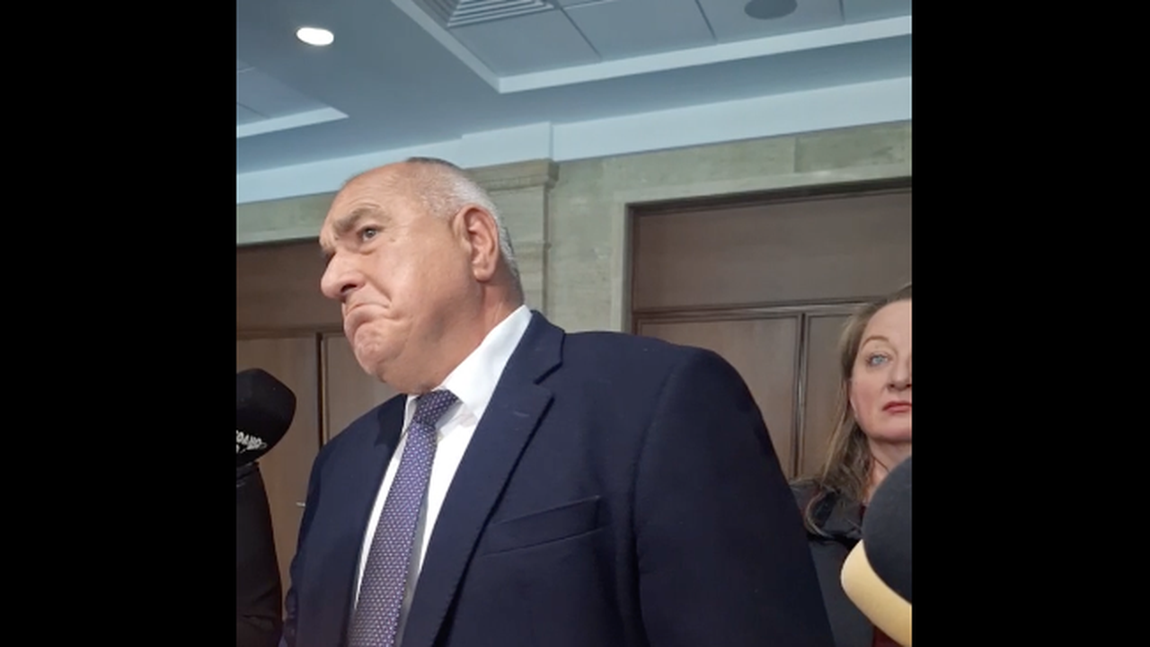 Коментарът му бе във връзка с въпрос за Фалкона.Протестите са