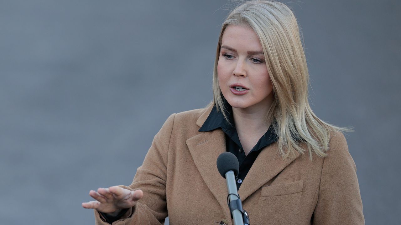 Агенти на Агенцията за имиграционен и митнически контрол (ICE) са