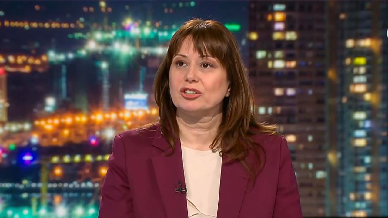 Тя обърна внимание и на недостига на места в детските