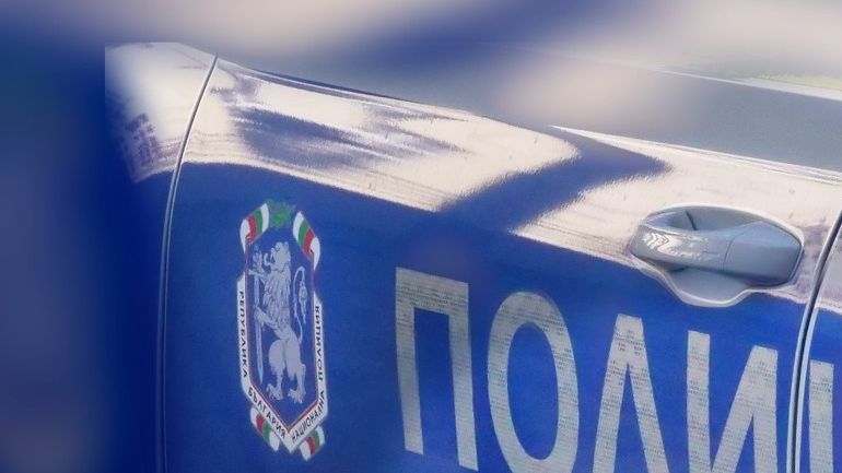 Задържаха криминално проявен мъж, шофирал дрогиран в Самоковско.Към 21.10 часа