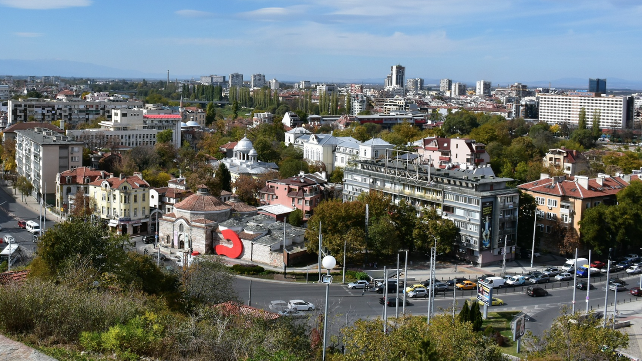 Фирмата е победител в обявената от местната администрация обществена поръчка