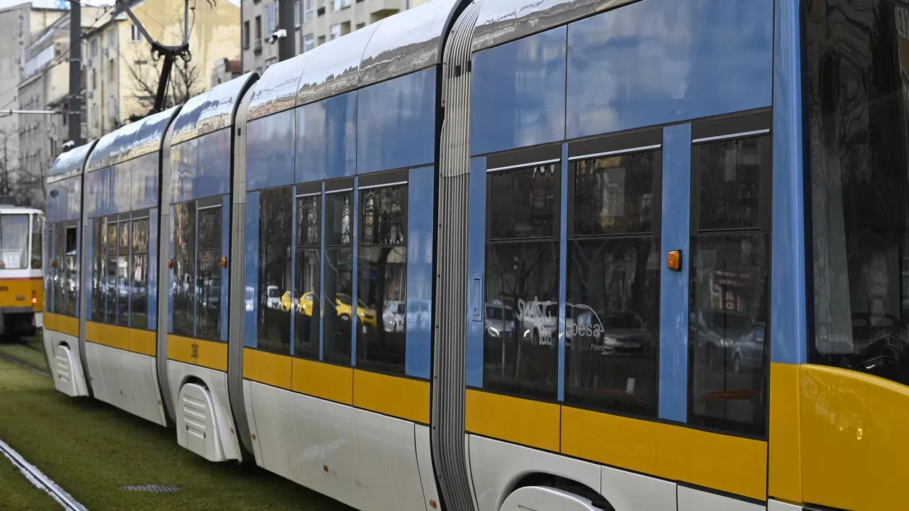 От 28 януари 2026 г се възстановява частично движението на