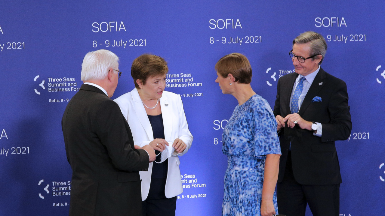 В София бе даден старт на  инициативата "Три морета"