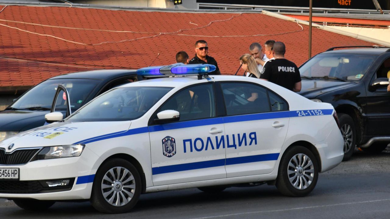Заловиха 18 нелегални мигранти в София